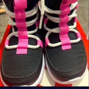 Nike toddler snow boots